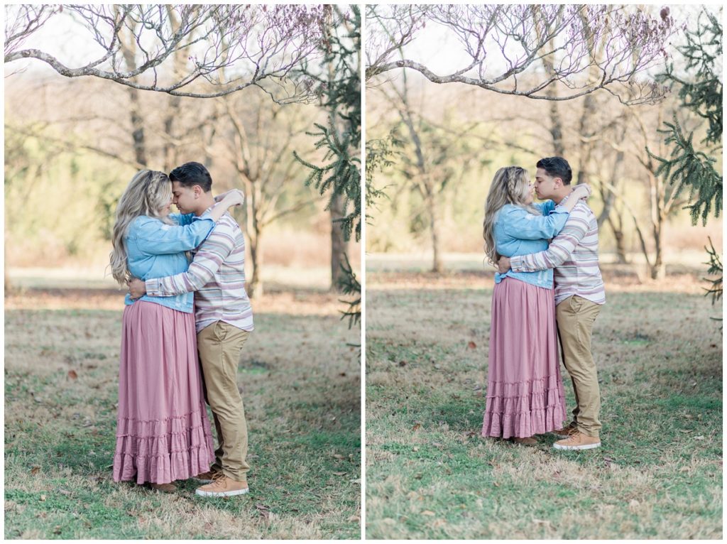 Knoxville Engagement Pictures at the Botanical Gardens